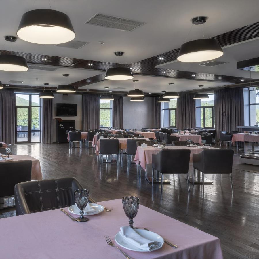 Park House Hotel Barmashino Bagian luar foto