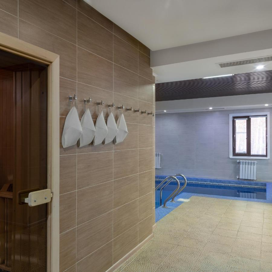 Park House Hotel Barmashino Bagian luar foto