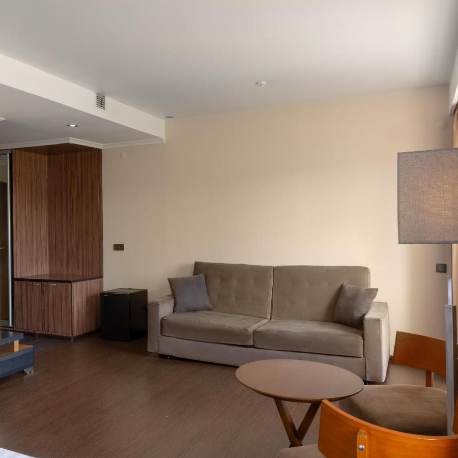 Park House Hotel Barmashino Bagian luar foto